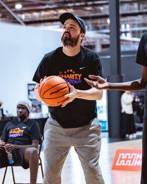 Image post by @helpinghoops on Instagram