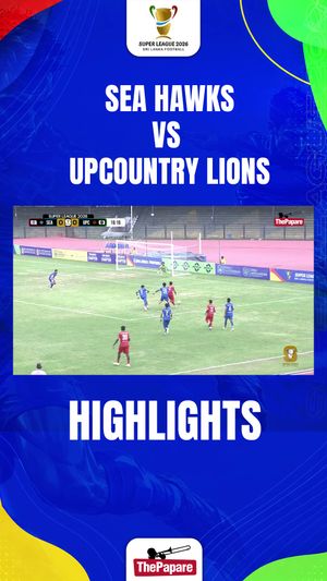 Image post by @thepaparefootball on Facebook