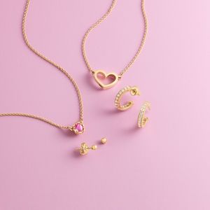 Image post by @dillards on Instagram