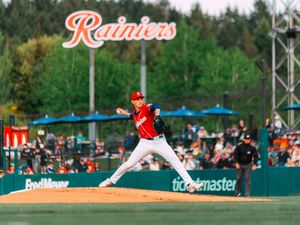Image post by @tacomarainiers on Instagram