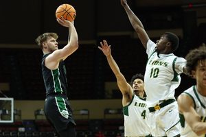 Image post by @bearcatsports on Twitter