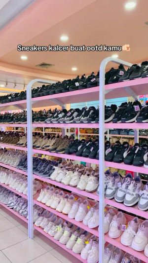 Image post by @deliwafastore.kediri on TikTok