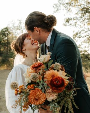 Image post by @thebloombartx on Instagram