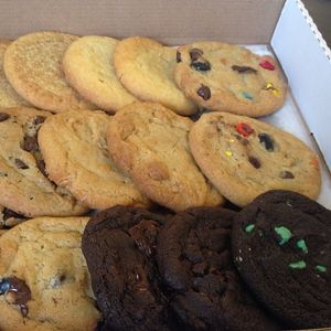 Image post by @insomniacookies on Instagram