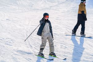 Image post by @mountsunapeeresort on Facebook