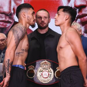 Image post by @MatchroomBoxing on Twitter