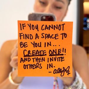 Image post by @allymisslove on Instagram