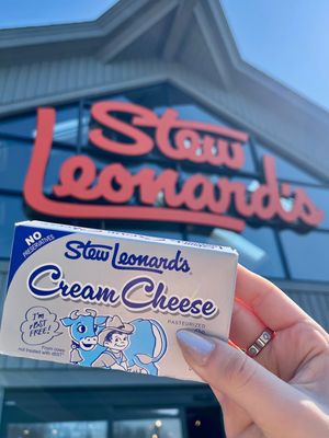 Image post by @stewleonards on Instagram
