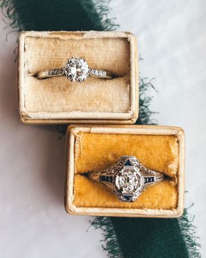 Image post by @maejeanvintage on Instagram