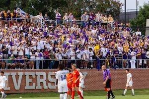 Image post by @lippy.lunatics on Instagram