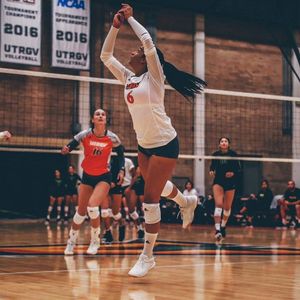 Image post by @utrgvvolleyball on Instagram