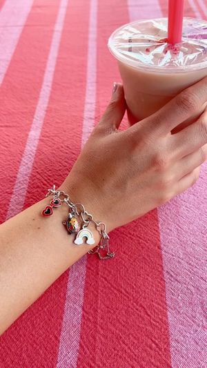 Video post by @jamesavery on Instagram