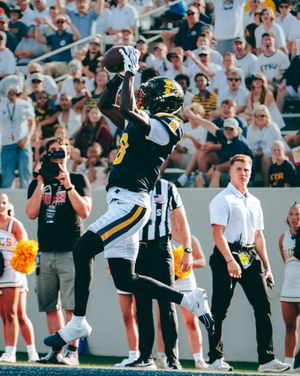 Image post by @etsufootball on Instagram