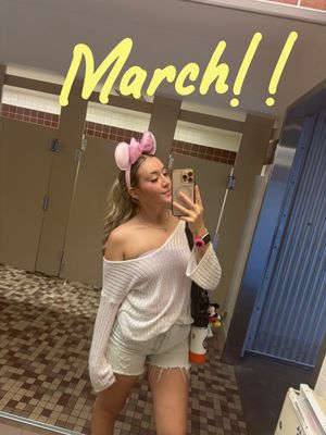 Video post by @torylennyphotos on TikTok