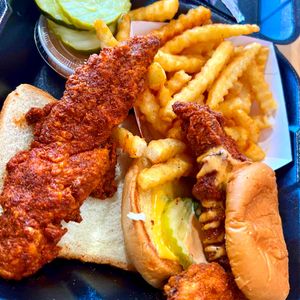 Image post by @daveshotchicken on Instagram