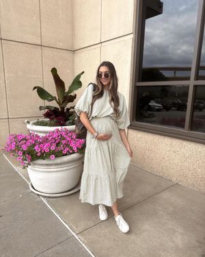 Image post by @sabrinanoellee on Instagram