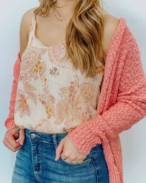Image post by @shopfillyflair on Instagram