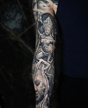 Image post by @skindesigntattoos on Instagram