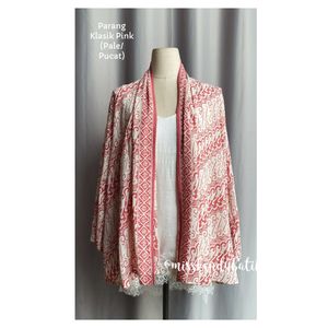 Image post by @misskendybatik on Instagram