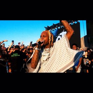 Image post by @itsjsalz on Instagram