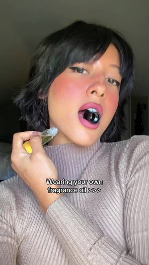 Video post by @sidandlisten on TikTok