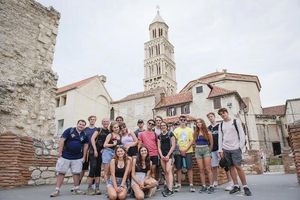 Image post by @putneystudenttravel on Facebook