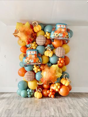 Image post by @poparazzicelebrationdesigns on Instagram