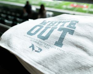 Image post by @undfootball on Instagram