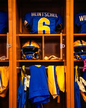 Image post by @pitt_fb on Instagram