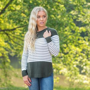 Image post by @shopfillyflair on Instagram