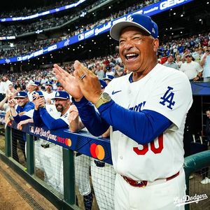 Image post by @losdodgers on Instagram