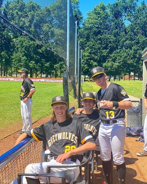 Image post by @wwwestleague on Instagram