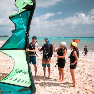 Image post by @playadelcarmenkiteboarding on Instagram