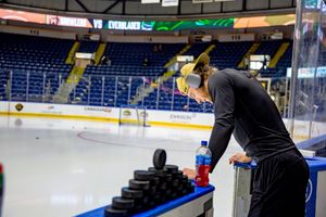 Image post by @NLGrowlers on Twitter