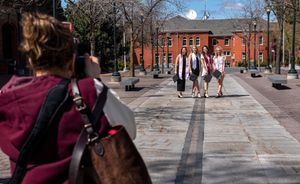 Image post by @wsupullman on Instagram