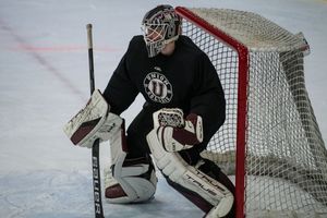 Image post by @Unionmhockey on Twitter