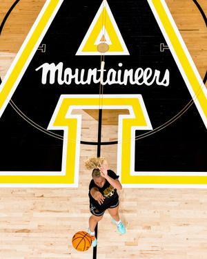 Image post by @appstatewbb on Instagram