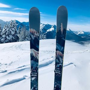 Image post by @j_skis on Instagram
