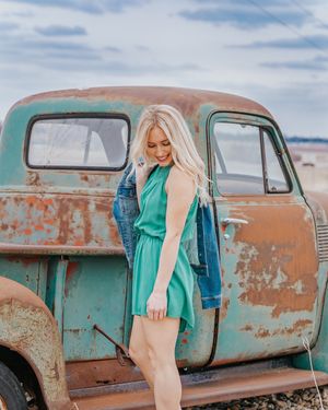 Image post by @shopfillyflair on Instagram