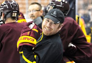 Image post by @duluthhockey on Twitter