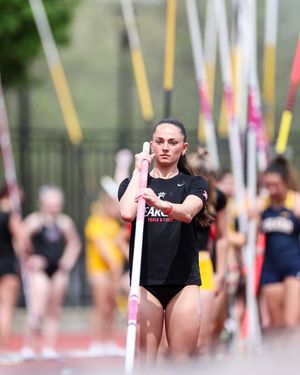 Image post by @gobearcatstfxc on Instagram