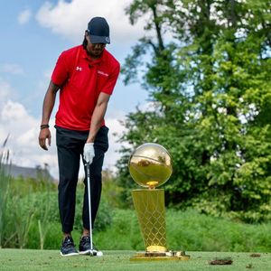 Image post by @uoflgolfclub on Facebook