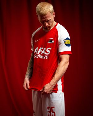 Image post by @azalkmaar on Instagram