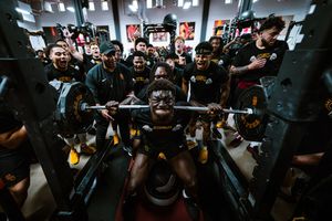 Image post by @uscfb on Instagram