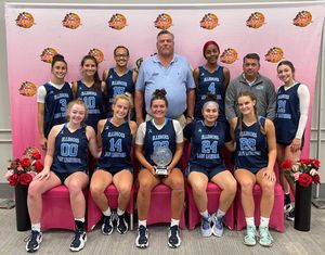 Image post by @TFNsRun4Roses on Twitter