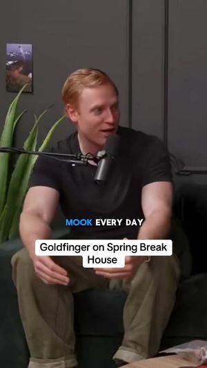 Video post by @vivalastool on TikTok