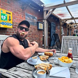 Image post by @rossedgley on Instagram
