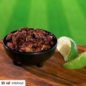 Image post by @mlbonfox on Instagram