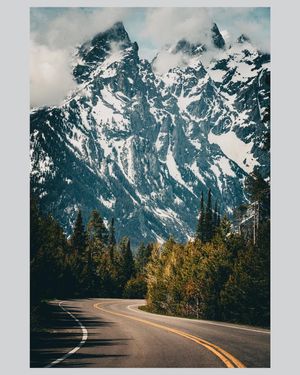 Image post by @nationalparkscollective on Instagram