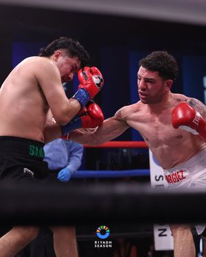 Image post by @zuffaboxing on Facebook